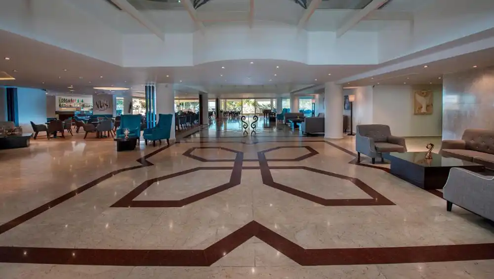 QUEENS BAY HOTEL